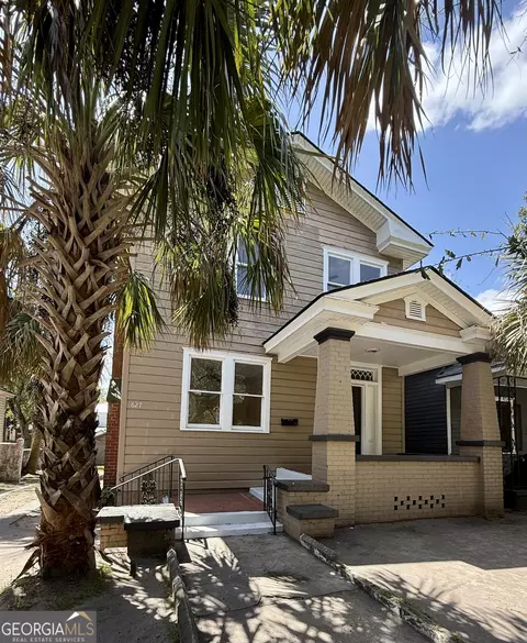 627 W 39th St, Savannah, GA 31415