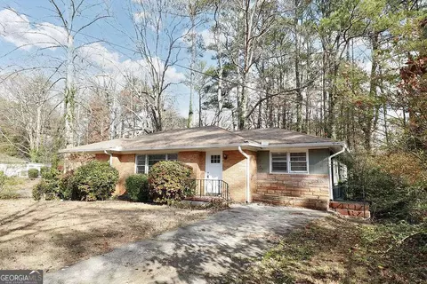2576 Wood Valley Dr, East Point, GA 30344