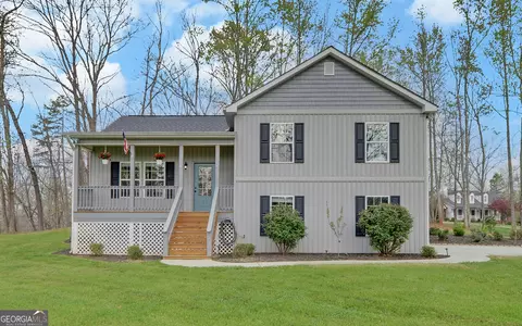 5270 Union Cir, Flowery Branch, GA 30542
