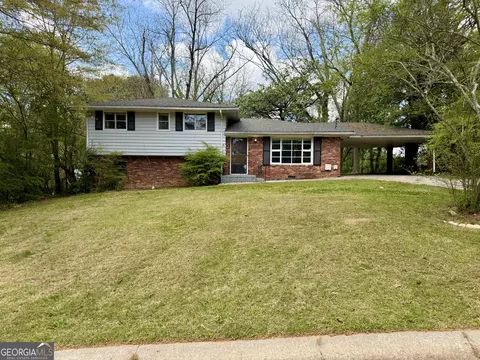 2705 Dunmoreland Ter, College Park, GA 30349