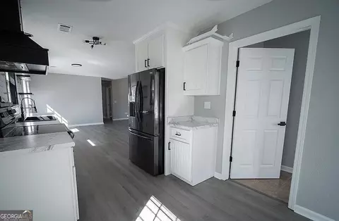 Entry Way - 365 Skyline Blvd, Lyons, GA 30436 photo 1 of 2