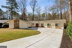 331 Ridgewater Dr, Marietta, GA 30068