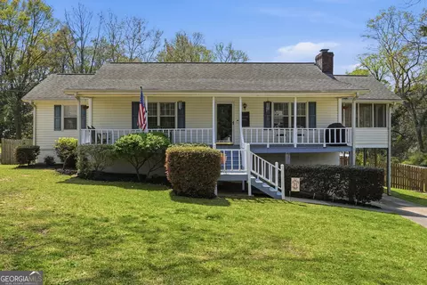 536 Valleyview Dr, Winder, GA 30680