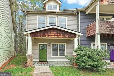 407 N Lake Dr #G-4, Carrollton, GA 30117