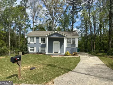 8427 Fredericksburg Ct, Jonesboro, GA 30238