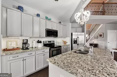 Kitchen - 150 Crestview Rd, Jackson, GA 30233 photo 3 of 6