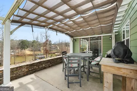 Exterior - 150 Crestview Rd, Jackson, GA 30233 photo 13 of 17