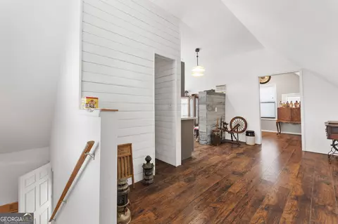 Entry Way - 150 Crestview Rd, Jackson, GA 30233 photo 10 of 12