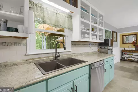 Kitchen - 112 Bridget Dr, Hampton, GA 30228 photo 4 of 5