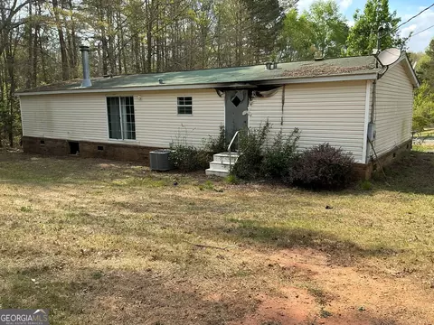 Exterior - 1101 Sunshine Rd, Toccoa, GA 30577 photo 2 of 2