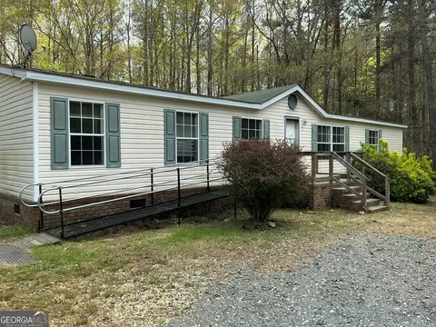 1101 Sunshine Rd, Toccoa, GA 30577