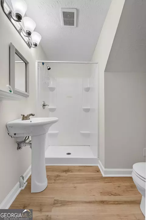 Bath - 846 Campbell Rd, Covington, GA 30014 photo 5 of 5