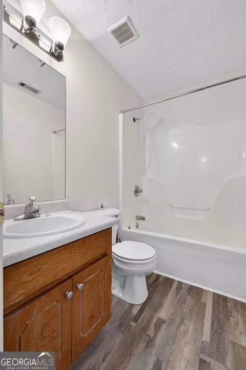 Bath - 846 Campbell Rd, Covington, GA 30014 photo 4 of 5