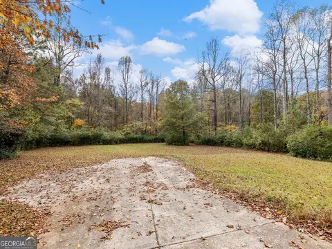 2773 River Rd, Ellenwood, GA 30294