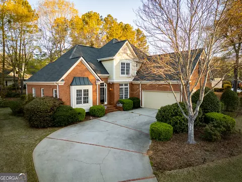 8384 Fairway Dr, Covington, GA 30014