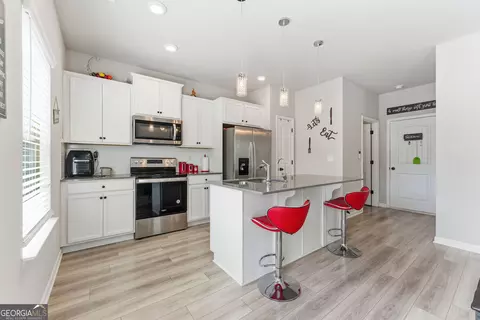 Kitchen - 11924 Brightside Pkwy, Hampton, GA 30228 photo 4 of 4