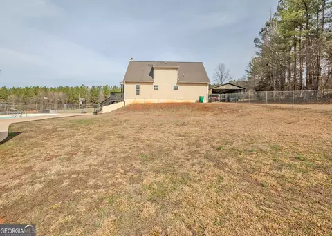 Exterior - 1363 Mcfarlin Bridge Rd, Carnesville, GA 30521 photo 5 of 8