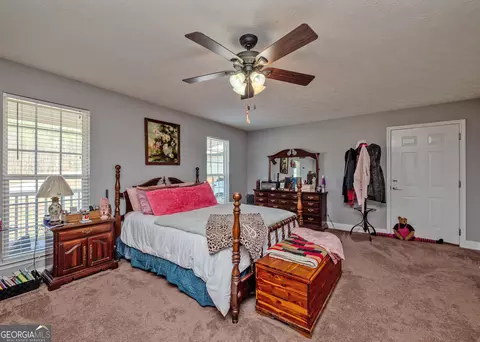 Bedroom - 1363 Mcfarlin Bridge Rd, Carnesville, GA 30521 photo 4 of 4