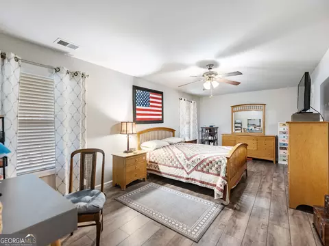 Bedroom - 2939 Estate View Ct, Dacula, GA 30019 photo 10 of 11