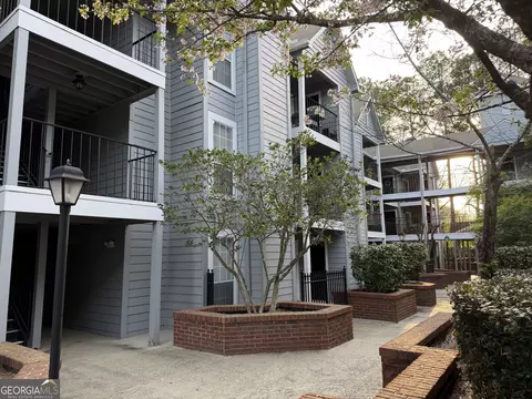 418 Granville Ct, Atlanta, GA 30328
