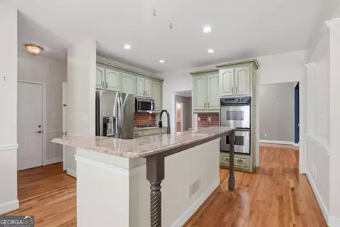 Kitchen - 2915 Pine St, Duluth, GA 30096 photo 2 of 4