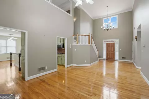 Living - 2915 Pine St, Duluth, GA 30096 photo 2 of 6
