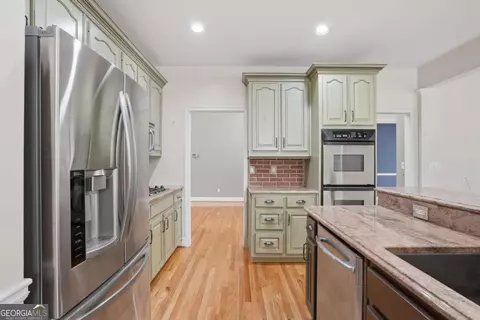 Entry Way - 2915 Pine St, Duluth, GA 30096 photo 1 of 3