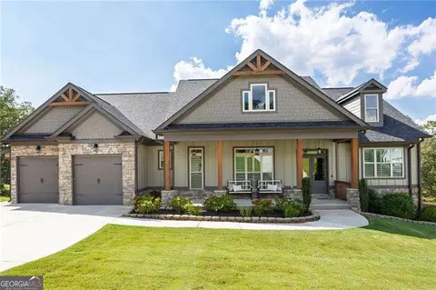 61 Roberson Dr, Cartersville, GA 30121