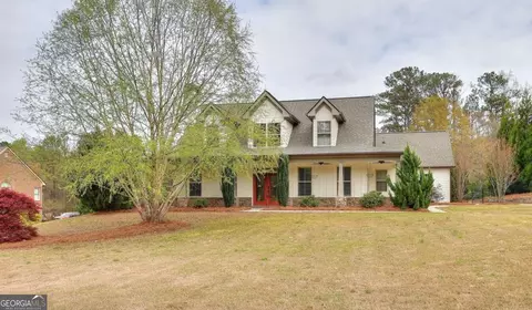 325 Brook Hollow Ln, Loganville, GA 30052
