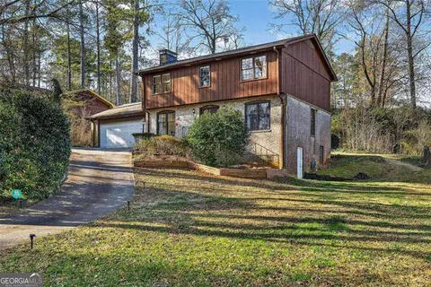 571 Tahoe Cir, Stone Mountain, GA 30083