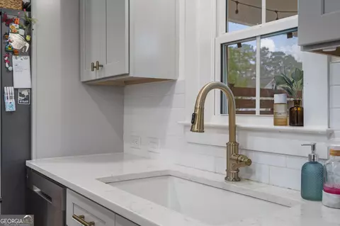 Kitchen - 314 Davis Lake Rd, Pine Mountain, GA 31822 photo 4 of 4