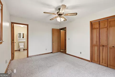 Bedroom - 143 Copperhead Rd, Cornelia, GA 30531 photo 3 of 10