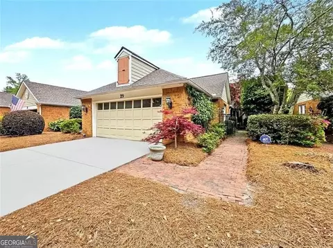 29 Lake Villa Dr, Roswell, GA 30076