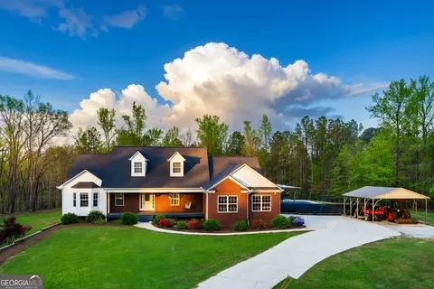 7933 S Giles Rd, Douglasville, GA 30135