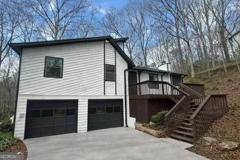 221 Little Brook Ln, Woodstock, GA 30188