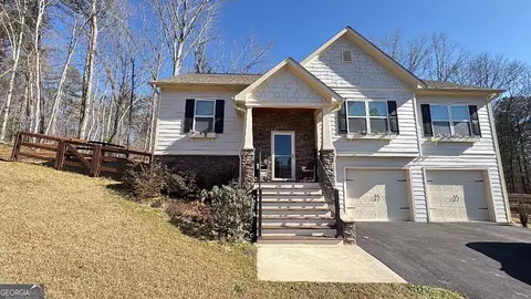 115 W Woods Dr, Dahlonega, GA 30533