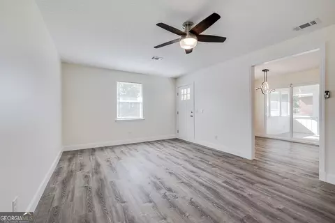 Living - 308 E 4th St, Springfield, GA 31329 photo 4 of 5