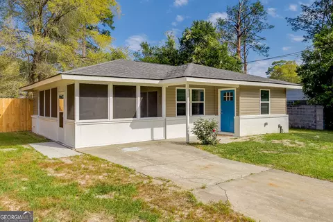 Exterior - 308 E 4th St, Springfield, GA 31329 photo 5 of 14