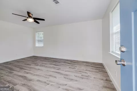 Living - 308 E 4th St, Springfield, GA 31329 photo 1 of 5