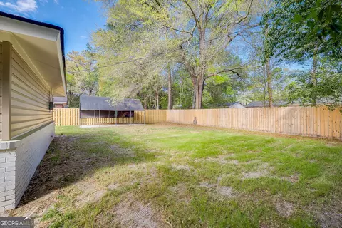 Exterior - 308 E 4th St, Springfield, GA 31329 photo 13 of 14