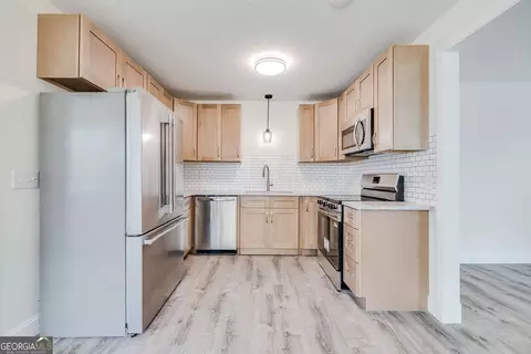 Kitchen - 308 E 4th St, Springfield, GA 31329 photo 1 of 5