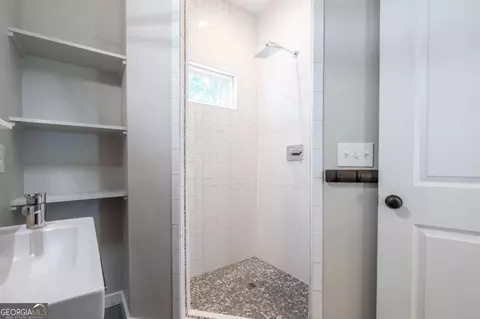 Bath - Undisclosed, Chamblee, GA 30341 photo 2 of 9
