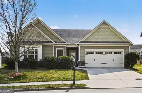 4611 Summer View Dr, Gainesville, GA 30504