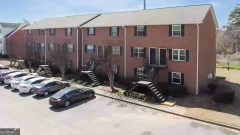 2165 Milledge Ave #E7, Athens, GA 30605