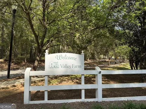 533 Village Rd, Madison, GA 30650