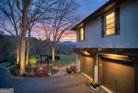 199 Oak Ridge Dr, Blairsville, GA 30512