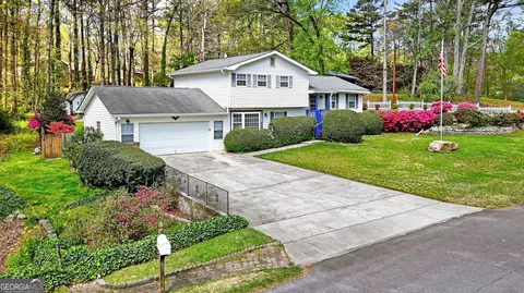 385 Charlotte Blvd, Stockbridge, GA 30281