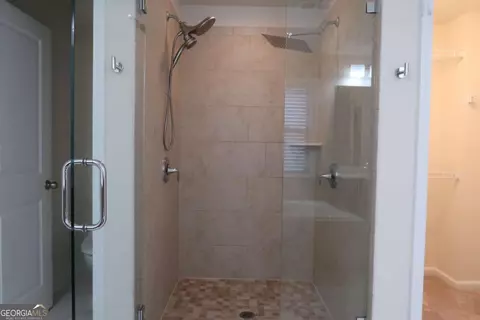 Bath - 4334 Bellview Ln, Duluth, GA 30097 photo 2 of 4