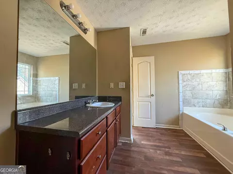 Bath - 1426 Arbor Place Dr, Morrow, GA 30260 photo 5 of 6