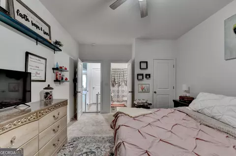 Bedroom - 2129 Charmond Dr, Monroe, GA 30656 photo 9 of 12